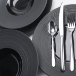 czarne-talerze-czarna-porcelana-czarny-serwis-obiadowy-czarna-zastawa-stolowa-396112-Stalgast
